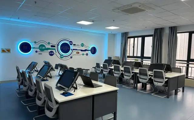 信息技術開發哪家強？陜西交院專業教學展鋒芒